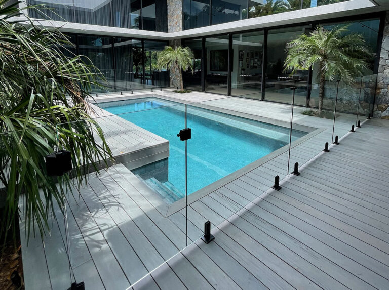 Pool Fence Cleaning Sydney